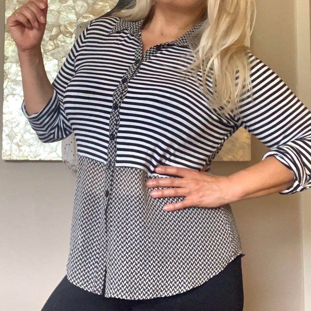 Striped pattern blouse